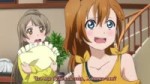 28. Love Live! School Idol Project 10  битва подушками 2.webm