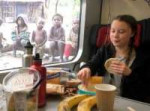 Greta-thunberg-eating-lunch-fake-picture.jpg