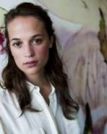 kinopoisk.ru-Alicia-Vikander-2090936.jpg