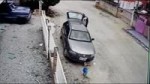 EmPalhoça,carropassaporcimademeninoquesaiileso.mp4
