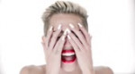 Miley Cyrus - Wrecking Ball.webm