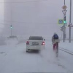 Сyclist in Yakutsk at minus 48.mp4