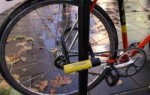 bike-lock-through-rear-wheel.jpg