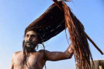 A-sadhus-dries-up-his-hair.jpg