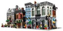 LEGO-Modular-Buildings-on-Street-Together-with-Brick-Bank-e[...]