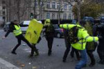 6876068-6449407-RiotpoliceclashwithdemonstratorsontheChamps[...].jpg