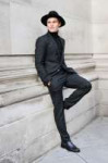 black-suit-black-turtleneck-black-chelsea-boots-original-15[...].jpg