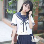 Japanese-schoolgirl-sailor-suit-japan-flag-origami.jpg