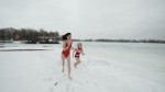 depositphotos187804144-stock-video-young-women-bathing-suit[...].mp4