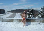 1882434-nude-lady-santa-in-snow.jpg