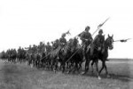 BundesarchivBild102-00291,KavalleriederReichswehr.jpg