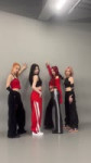 리듬타는 ITZY 실존ㄴ당연함 Mr. Vampire임#ITZY #MIDZY #ITZYBORNTOBE#ITZYMrVampire#MrVampireChallenge.webm