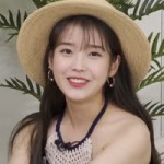 the way IU laugh is everything 🤣.mp4