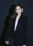 jennie-kim-pictures-pwdvvk73yx1tqw8e.jpg