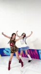 야옹이들🐈과 #LIKEYOUBETTER with #아일릿 #ILLIT #윤아 #YUNAH.webm