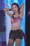 itzy-yuna-v0-h57vm6dizabf1.webp