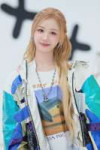 BABYMONSTERHotSauceMVbehindMelon2.webp