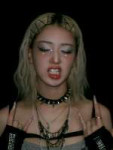 Momoka (2).jpg