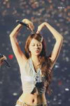 eunchae-le-sserafim-v0-jktm8c1kk8nh1.webp