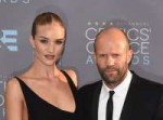 Jason-Statham-Rosie-Huntington-Whiteley-Miserable.jpg