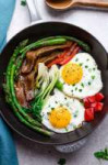 2-Sunny-side-Up-Eggs-Bacon-low-carb-keto-asparagus-red-pepp[...].jpg