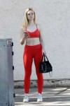 elle-fanning-in-tights-at-a-gym-in-studio-city-10-28-2017-13.jpg