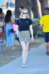 emma-roberts-out-on-melrose-avenue-in-los-angeles-05-10-201[...].jpg