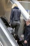 dakotafanning02042014laxairportcandids10a[1].jpg