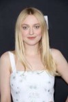 dakota-fanning-at-turner-upfront-presentation-in-new-york-0[...].jpg