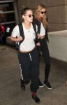 kristen-stewart-and-stella-maxwell-at-lax-airport-in-los-an[...].jpg