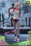 dc-comics-harley-quinn-sixth-scale-suicide-squad-902775-02[[...].jpg