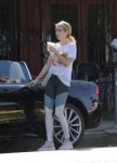 emma-roberts-at-blue-bottle-coffee-in-los-angeles-09-19-201[...].jpg