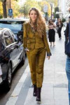 blake-lively-leaving-her-hotel-in-paris-09-20-2018-4.jpg