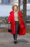 emmy-rossum-julia-garner-filming-at-a-brooklyn-park-with-th[...].jpg