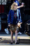 emma-roberts-out-with-her-mother-in-los-angeles-1.jpg
