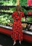 amy-adams-shopping-for-sushi-and-veggies-01-23-2019-4.jpg