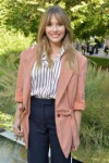 elizabeth-olsen-salvatore-ferragamo-fashion-show-in-milan-0[...].jpg