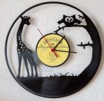recycling-vinyl-records-mounted-clock-animals-creative-room[...].jpg