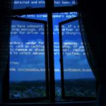 BSOD синий экран за окном.jpg