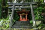 roadside-shinto-shrine-Nikko.jpg