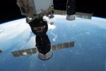 iss057e050440 [Soyuz MS-09 and Progress MS-09].jpg