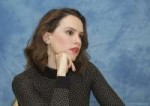daisy-ridley-at-star-wars-the-last-jedi-press-conference-27.jpg