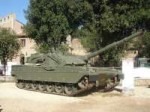 1280px-ItalianMBT.JPG