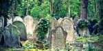 Highgate-Cemetery-England.jpg