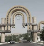 Туркменистанская триумфальная арка.jpg