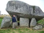 Dolmen-in-Galilee-with-artwork-Nephilim-Giant-construction-[...].jpg