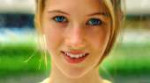 807385-blondes-blue-eyes-faces-smiling-women.jpg