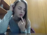 палец в рот.webm
