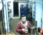 17.09.18 местный анон в пивнушке свободное общение.webm