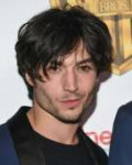 cad771993625e0c6aaeb269c7d1b44df--ezra-miller-break-free.jpg